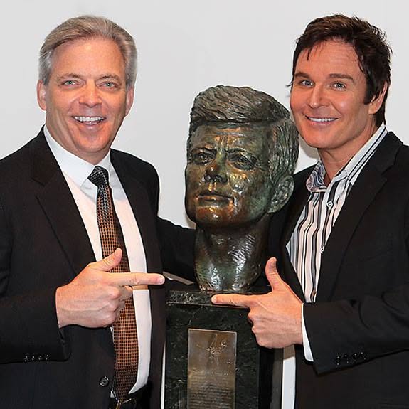 10 Powerful Reasons to Hire a Pro Talent Booking Agency for Your Corporate Event